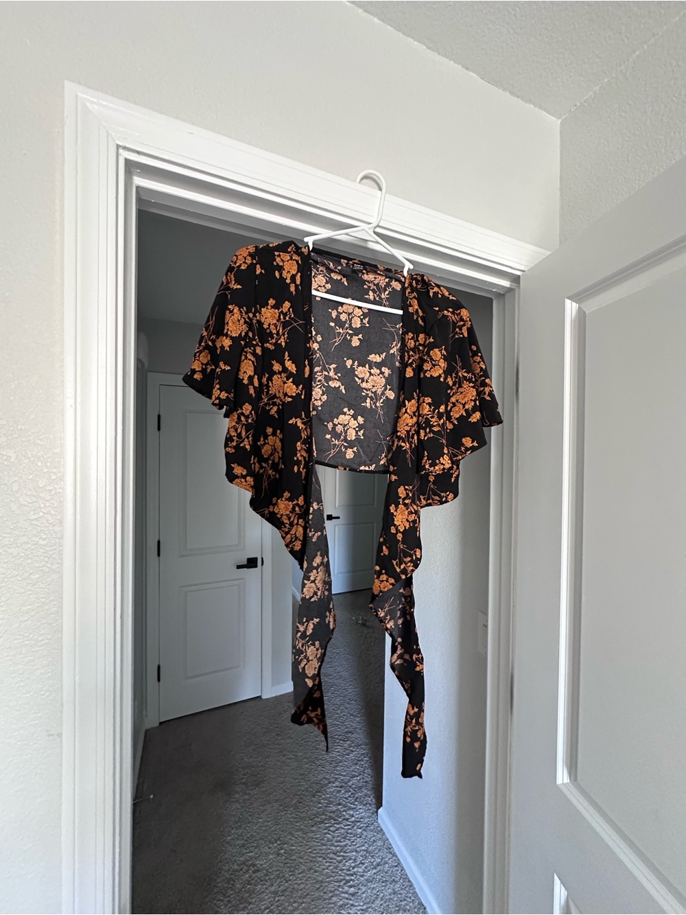 SHEIN Black Floral Open-Front Ruffle Shrug with Rust Flowers
